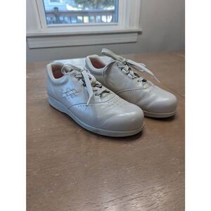 SAS Freetime Shoes women's size 7.5N cream Tripad Comfort‎ casual sneakers
